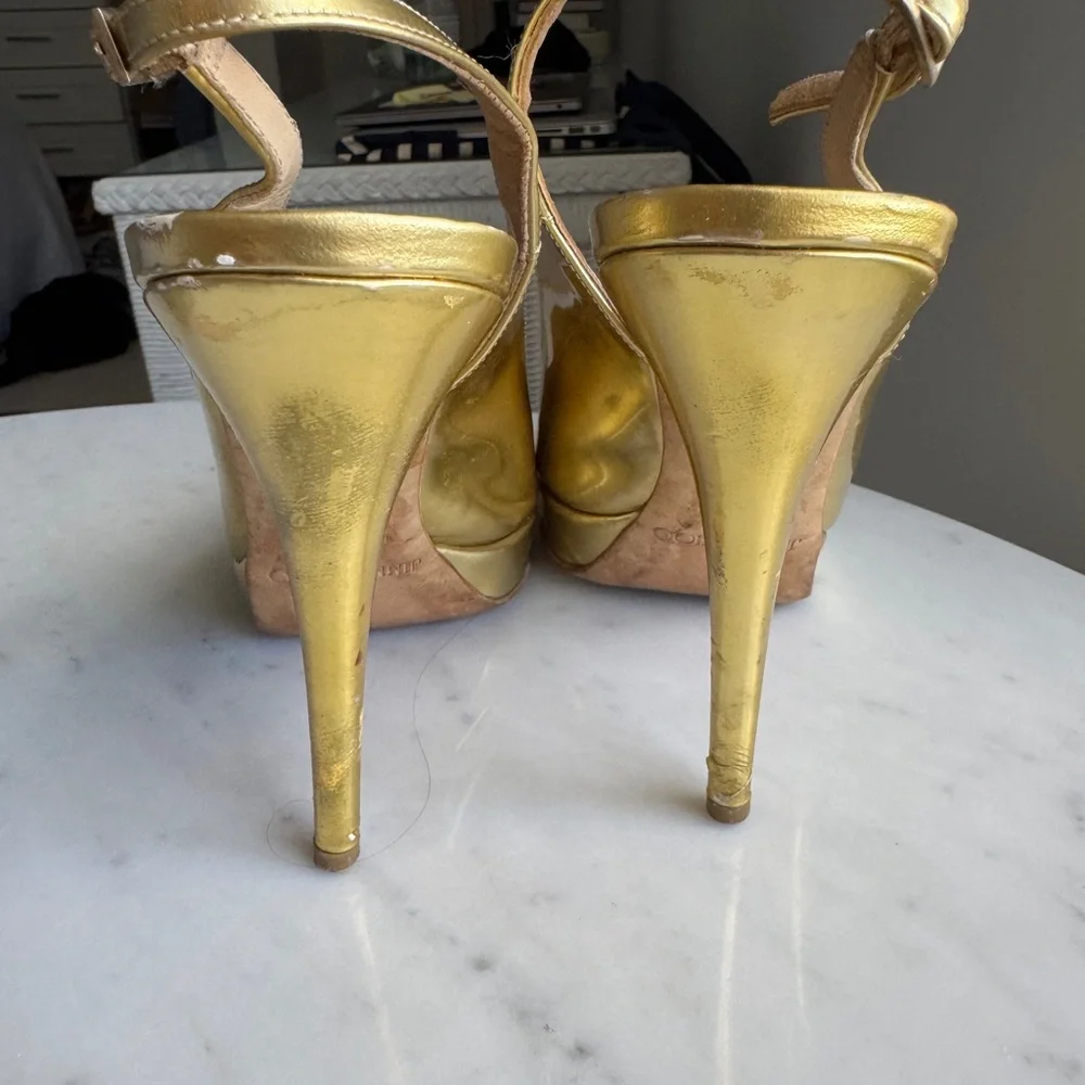 Jimmy Choo Gold High Heeled Slingback Pumps - Picture 6 of 7